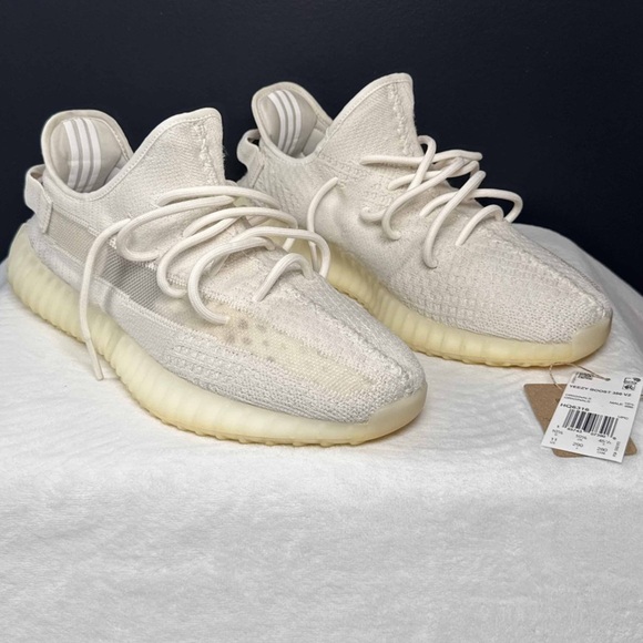Adidas Yeezy Boost 350 V2 "Bone" HQ6316 - Size 11 - Picture 2 of 9
